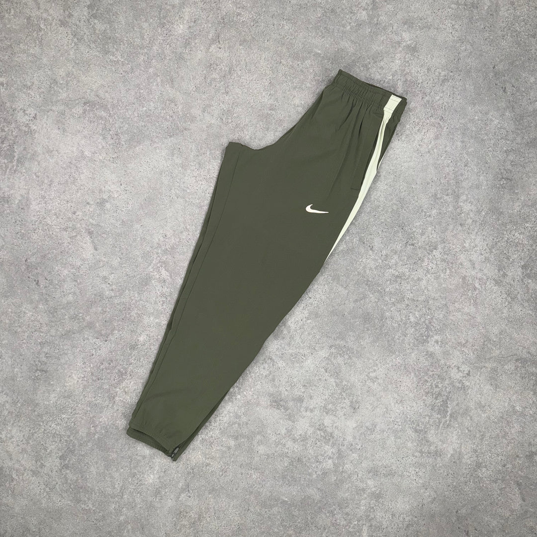 Nike Challenger Pants (Green)
