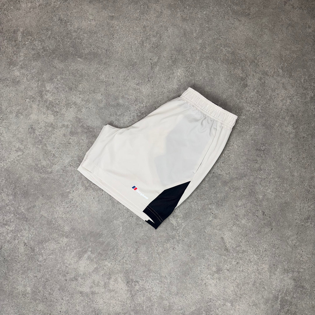 Berghaus Contrast Panel Utility Shorts (Cream/Black)
