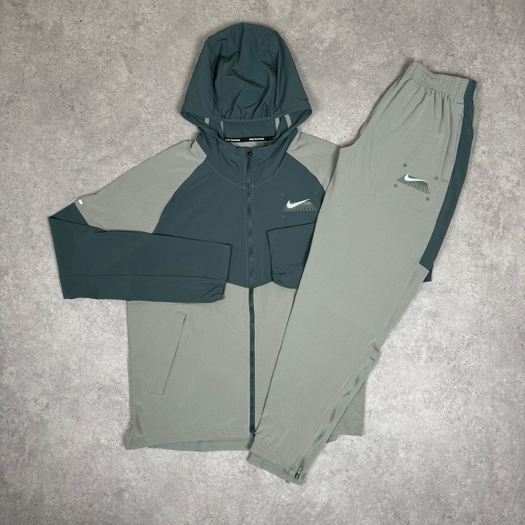 Nike Performance Tracksuit (Green)