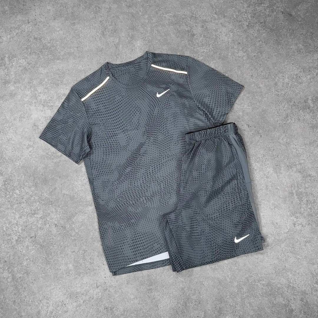 Nike Eclipse Short Set – Graphite x Silver