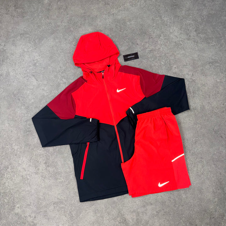 Nike Run Division Twin Set – Hyper Crimson x Black