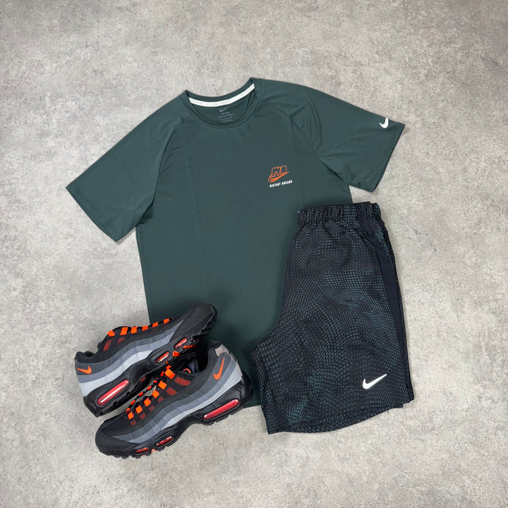 Nike Distant Dreams Set – Abyss x Ember