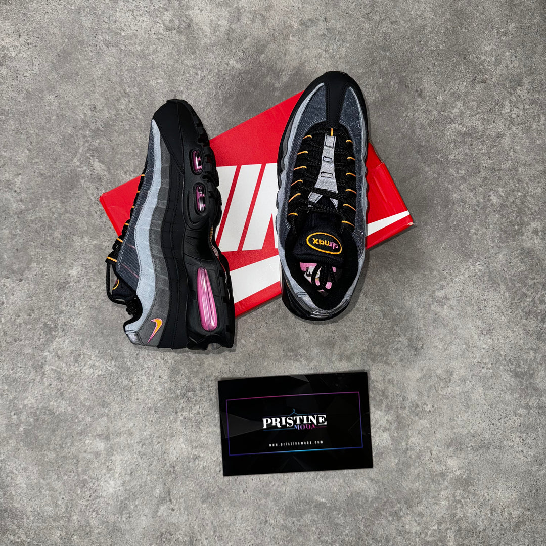 Nike Air Max 95 (Black/Pink)