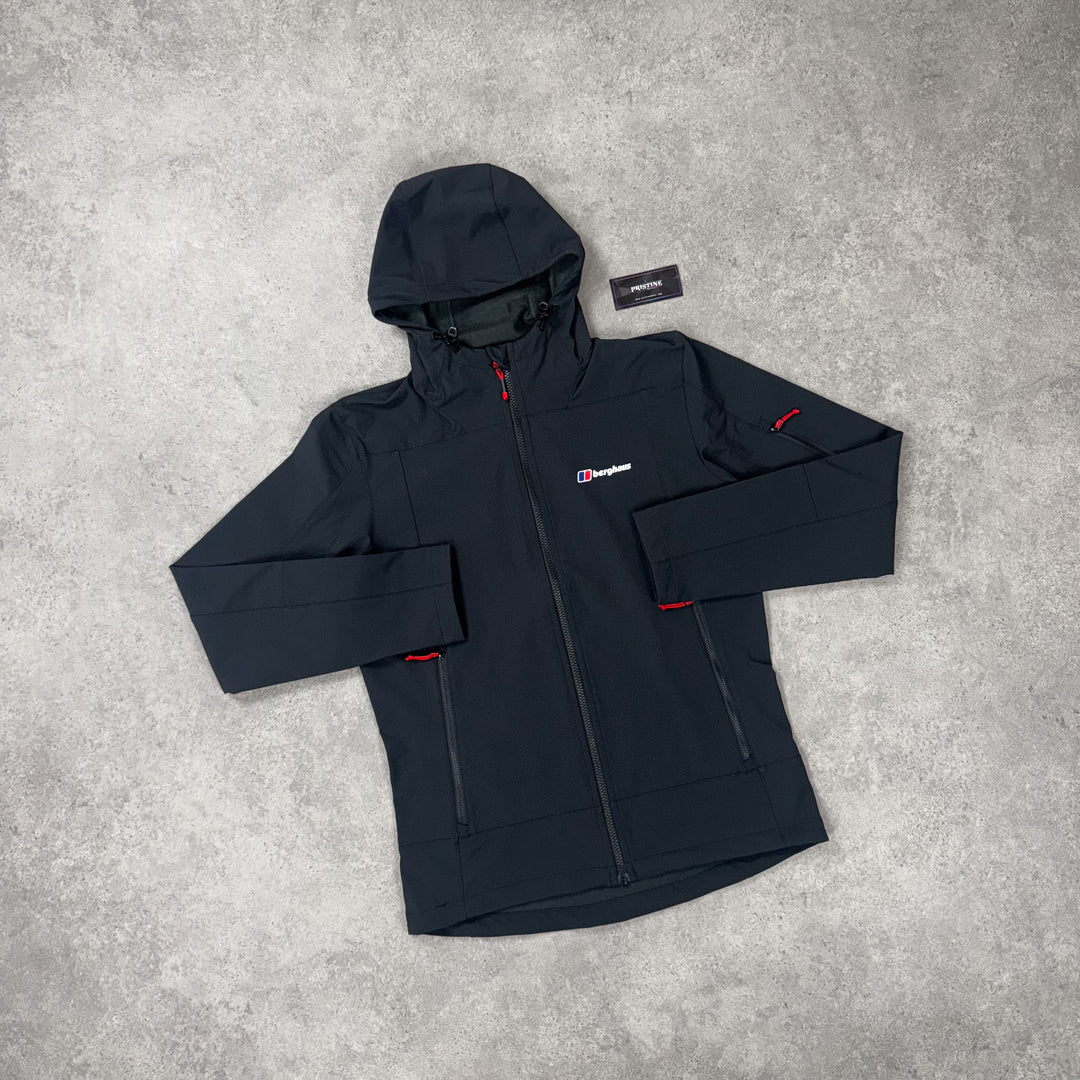 Berghaus Essential Jacket – Obsidian x Crimson