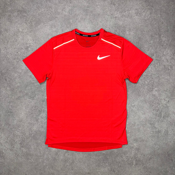 Nike Miler – Bright Crimson